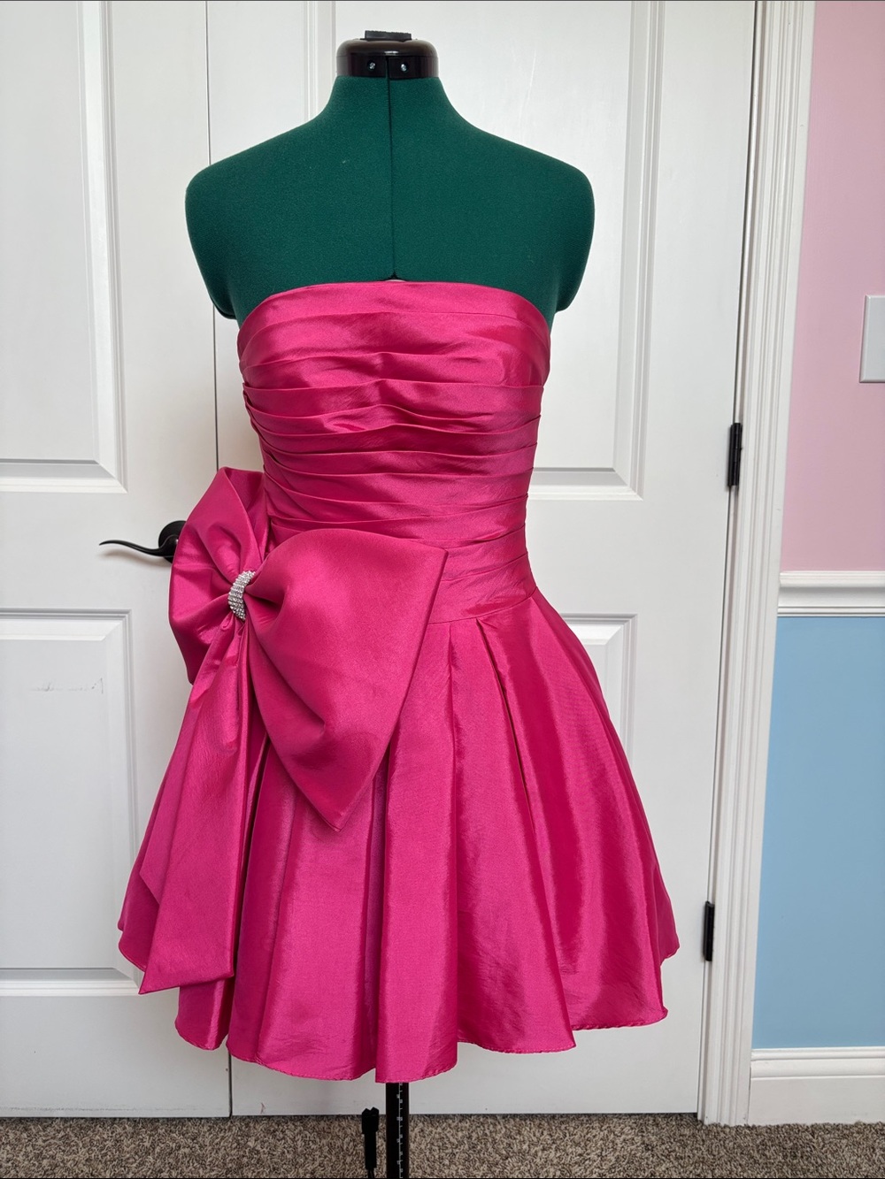 Sherri Hill Size 2 Strapless Homecoming/Party Dress with side bow
